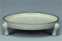 A SONG DYNASTY RUYAO TRIPOD DISH