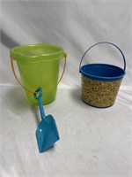 PAIR OF BUCKETS FOR THE KIDS! SAND BUCKET WITH