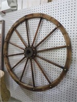 WOOD WAGON WHEEL WALL DECOR