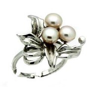 $420 Pearl Designer Ring