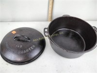 Cast iron wagner Dutch Oven,