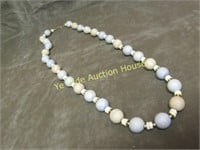 Vintage Puka Shell Necklace Round Beads design