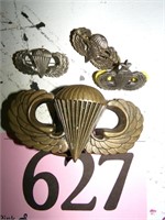 1978 WW2 WINGS PARACHUTE BRASS BELT BUCKLE AND