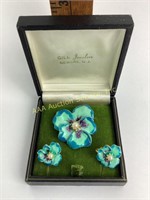 Hobe brooch and matching clip earrings