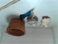 2 sea shells, Apple basket, Avon peacock