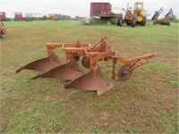 Allis Chalmers 3-bottom Snap Coupler Plow