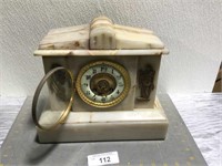 Vintage marble mantel clock (piece broke off)