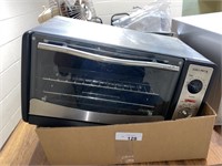 Euro-Pro toaster oven with accessories and