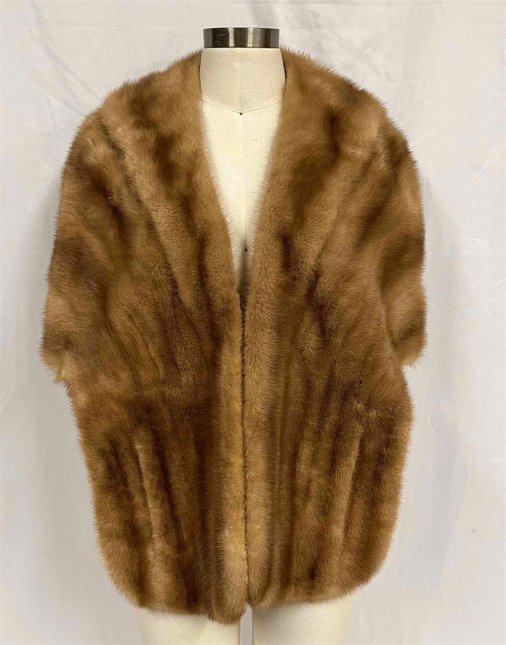 Strutin's Furs Scranton Mink Stole (H19)