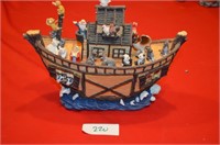 Noah's Ark Shelf Sitter