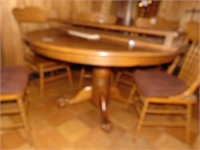 SOLID OAK round country farm table