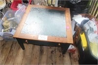 GLASS TOP TABLE 34X34X18