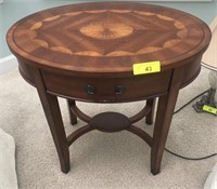 OVAL SIDE TABLE WITH INLAID TOP