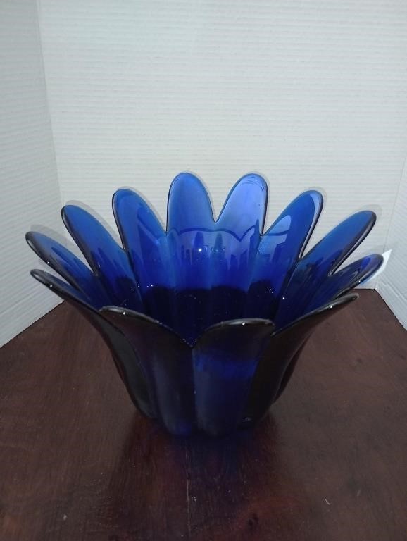 Cobalt blue art glass blenko bowl