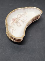 Porcelain Crescent Dishes (4)