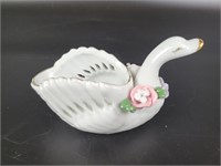 Vtg Porcelain Swan Vase 4½"L 2¼"W 2¾"T