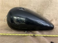 motorcycle gas tank measures approximately 20