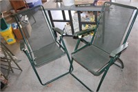 2 Folding Lawn Chairs