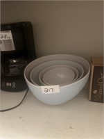 4 Oval Plastic Bowl Set