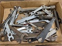 flat of wrenches and adjustables