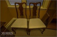 Pair of mahogany Queen Ann side chairs