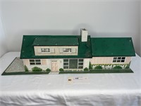 Vintage 1950's Marx Tin Doll House