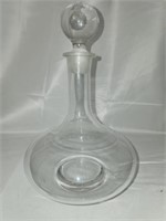 Gorgeous glass decanter with stopper