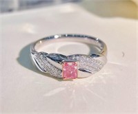 Natural Pink Diamond 18Kt Gold Ring