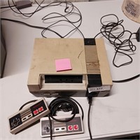 NES Nintendo Bundle - Light Blinks Red ***