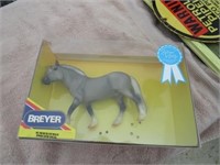 Vintage 1994 Breyer Horse Silver Wolfe Special