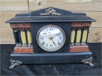 BLACK MANTLE CLOCK NO KEY / PEND. NOT TESTED 17W