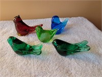(5)  (SOME TITAN) ART GLASS BIRDS