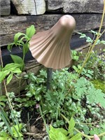 Mushroom Garden / Lawn Art