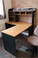 CORNER DESK