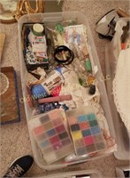 Tub of Craft Items (BS)