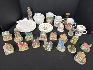 15 Liberty village houses, coffee cups, figurine