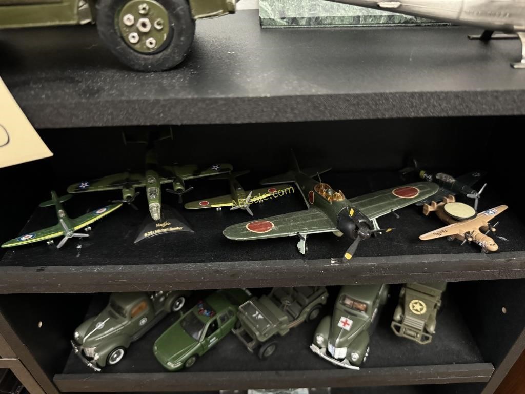 6- Mini model airplanes, military aircraft