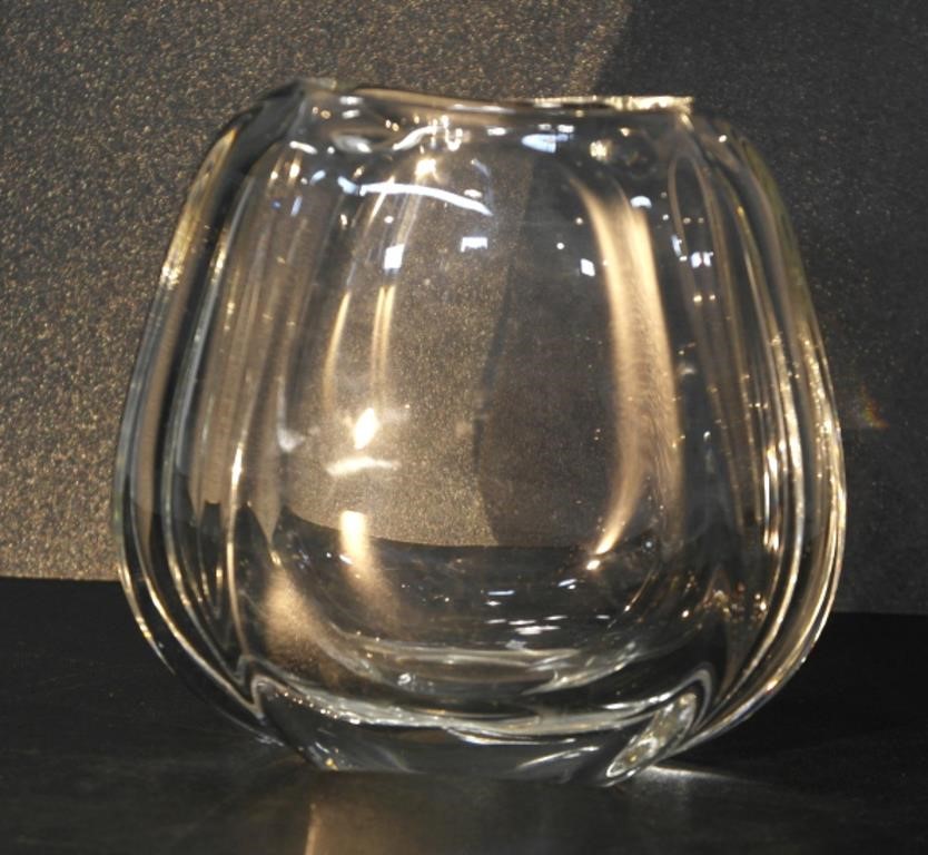 MCM GLASS VASE BY ORUP JOHANSFORS, SWEDEN