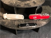 Pocket Knives & Multi-Tool