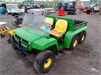 John Deere Gator