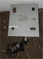 (ST) Hoffman Meter Box (14.5" h×12" l×9"w)