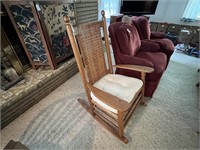 Wvintage Wicker Rocker