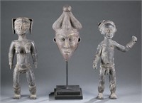 3 African metal decorative object.