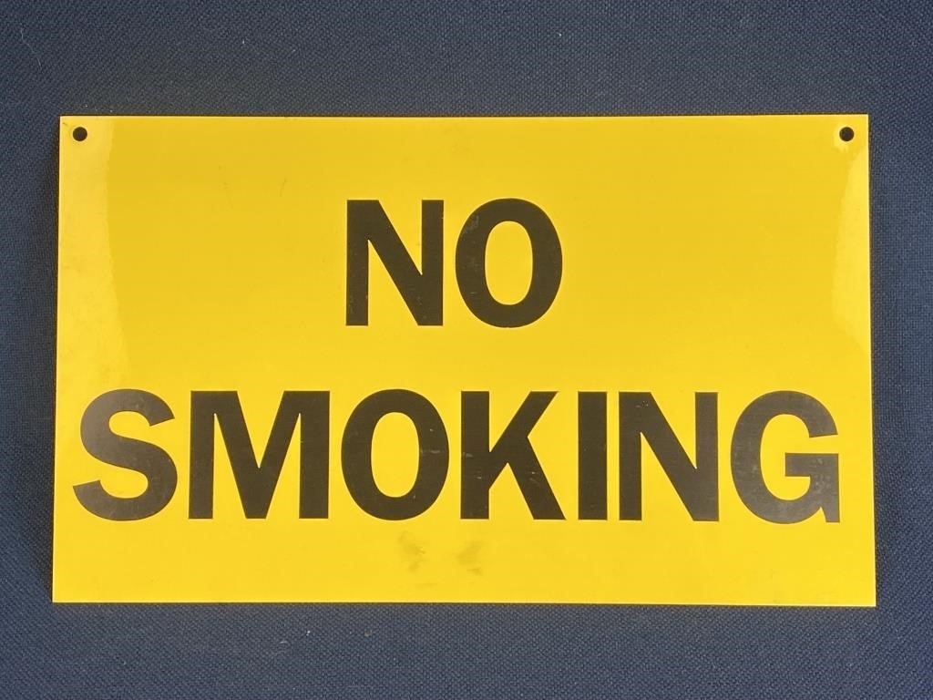 Vintage Metal “No Smoking” sign 15”x 9”, has a