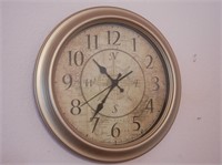 15.5" Battery Op Wall Clock Untested