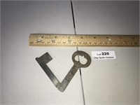 Vintage Unique Hinged Skeleton Key