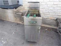 Royal Fryer 15.5"