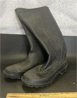 RUBBER BOOTS-SIZE 11/SAN