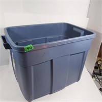 Rubbermaid storage bin (24"x16"x16.5")