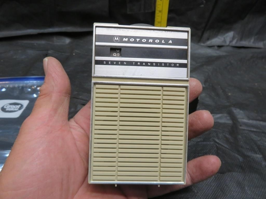 Vintage Motorola Seven Transistor Radio